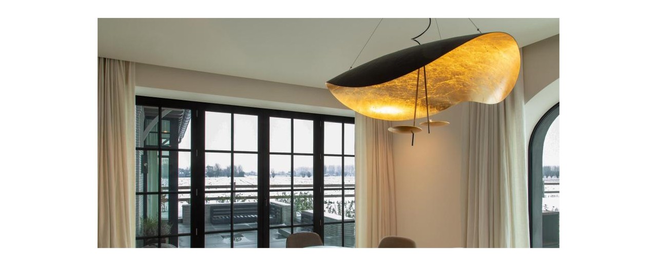 Kreatywna i innowacyjna replika lampy wiszącej lederam manta